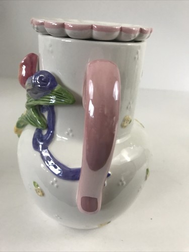 Jarra de agua blanca BELLA CASA By Ganz con tulipanes y taza superior 7"" NUEVA - Imagen 2 de 12
