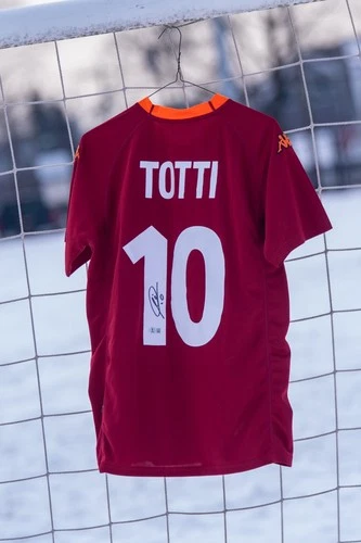 Francesco Totti AS Roma Signed Soccer Jersey Kappa Beckett COA BAS