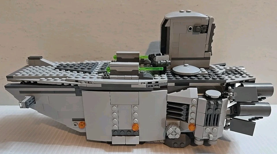 LEGO 75103 Star Wars First Order Transporter Complete W/ Instructions & Minifigs - Image 4 of 4
