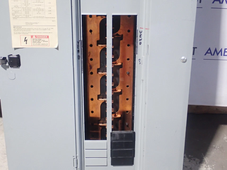 ITE G3042ML3200CU-2 200 安培主凸耳 3 相装载中心 208 伏冲洗门 P434 — 第 3/4 张图片