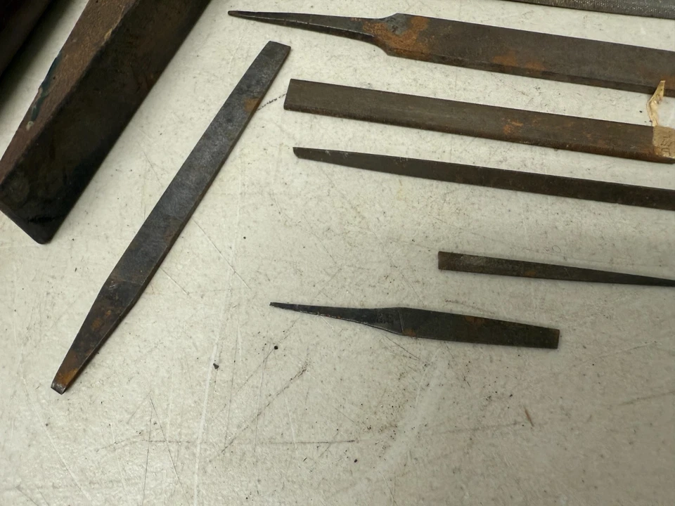 Lot of 7 Vintage Metal Files Various Sizes & Styles Hand Tools - Image 2 of 4
