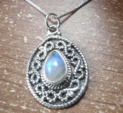Rainbow Moonstone Infinite Love 925 Sterling Silver Infinity Pendant Blue d37k