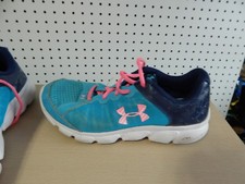 Girls Under Armour Assert 6 shoes - size 7Y