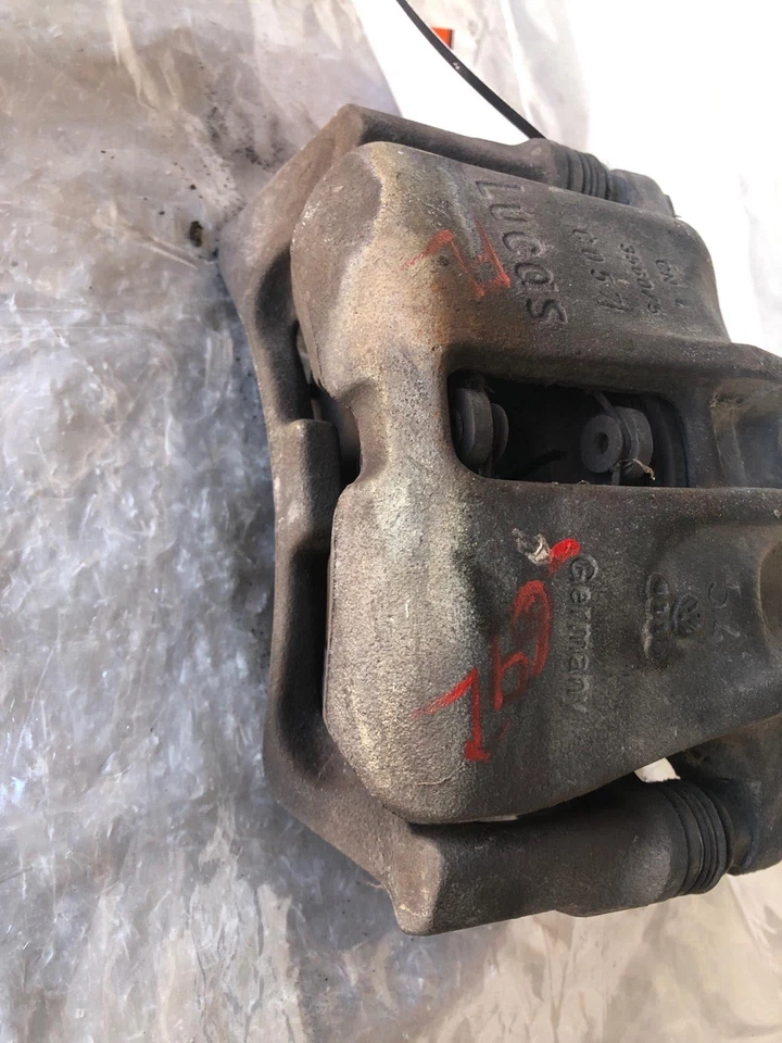 2002 Volkswagen CABRIO LX передний тормоз суппорт водителя левая сторона 256 мм LH OEM Conv - Изображение 2 из 4