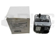 NEW HONEYWELL C6097A3095 GAS PRESSURE SWITCH 1/4"NPT 0.4-4 IN WC 240VAC
