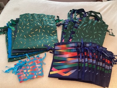 AMAZON GIFT BAG LOT~21 REUSABLE DRAWSTRING CLOTH BAGS 4 SIZES VARIOUS COLORS