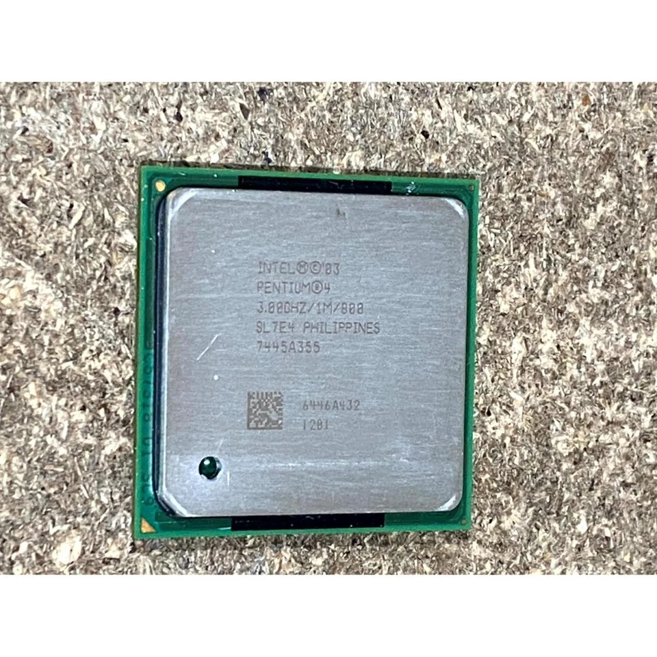 Intel Pentium 4 SL7E4 Desktop Computer Processor Silver 1MB 3.00 GHz 800 MHz - Image 3 of 4