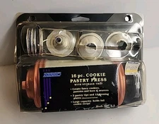 Mirro Cookie Pastry Press M-0358-22 Vintage Aluminum Spritz Christmas 16 pcs