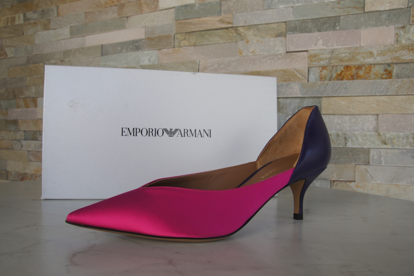 Emporio Armani Zapatos de Tacón Fucsia Violeta