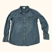 Levi  s Women  s Chambray Pearl Snap Western Cowgirl Blue Pockets Shirt Size S