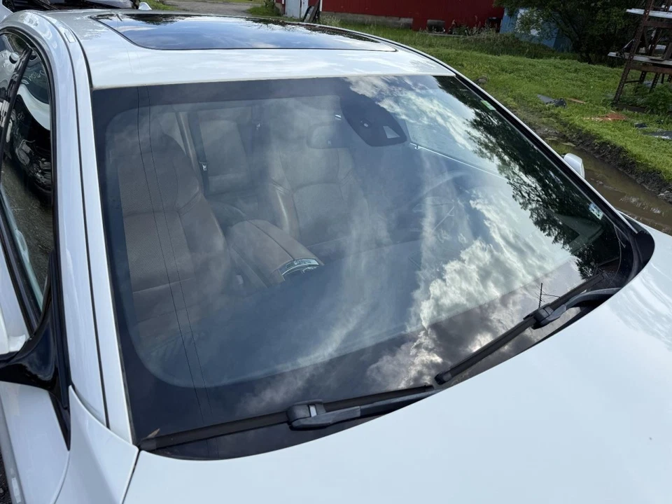 Cristal parabrisas BMW 750i 2009-2012 Foto 2 de 4