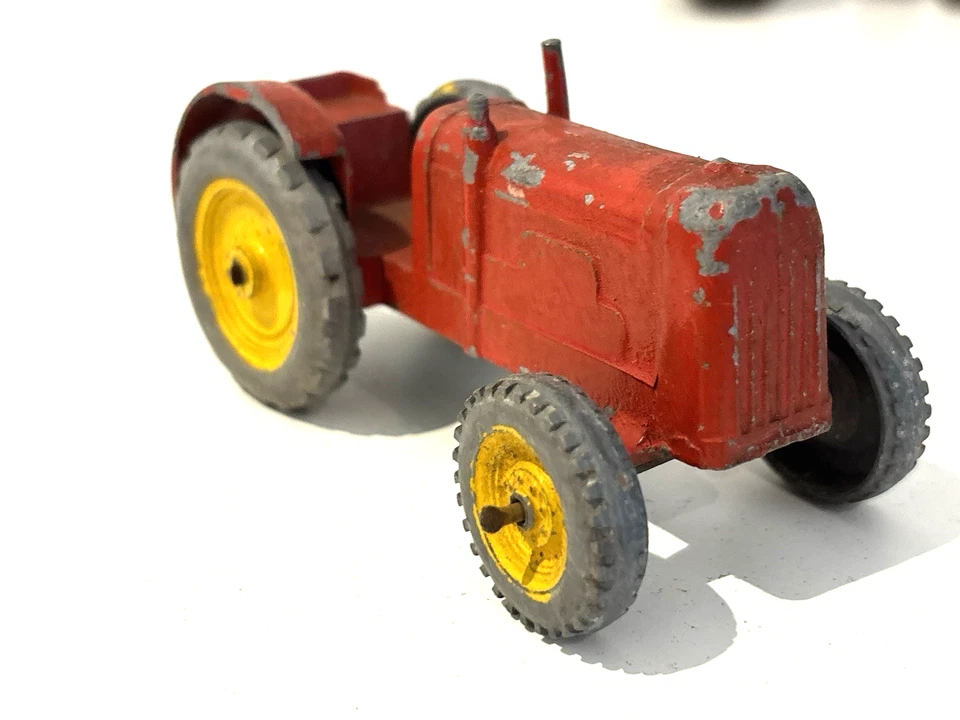 Tractor agrícola fundido a presión Maylow Charbens 1955 de colección 1950 fundido a presión 1,43 Foto 4 de 4