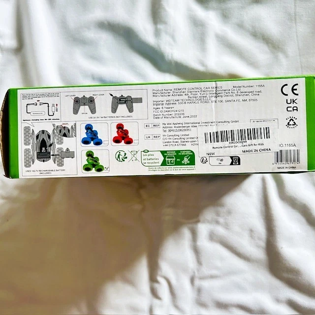 StuntCar Double Side Roll Tumble and Spin Action Ages 6+ 1 Green Car + Remote - Image 2 of 4