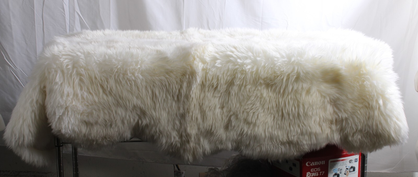 Windward 100 Genuine Sheepskin Rug Collection, White 70.9" x 43.3" X 2