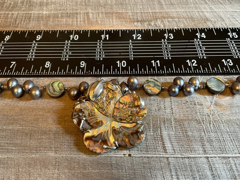 Peacock Baroque Tahitian Cultured Pearl Strand w/Abalone Disks / Lg Flower  - Image 4 of 4