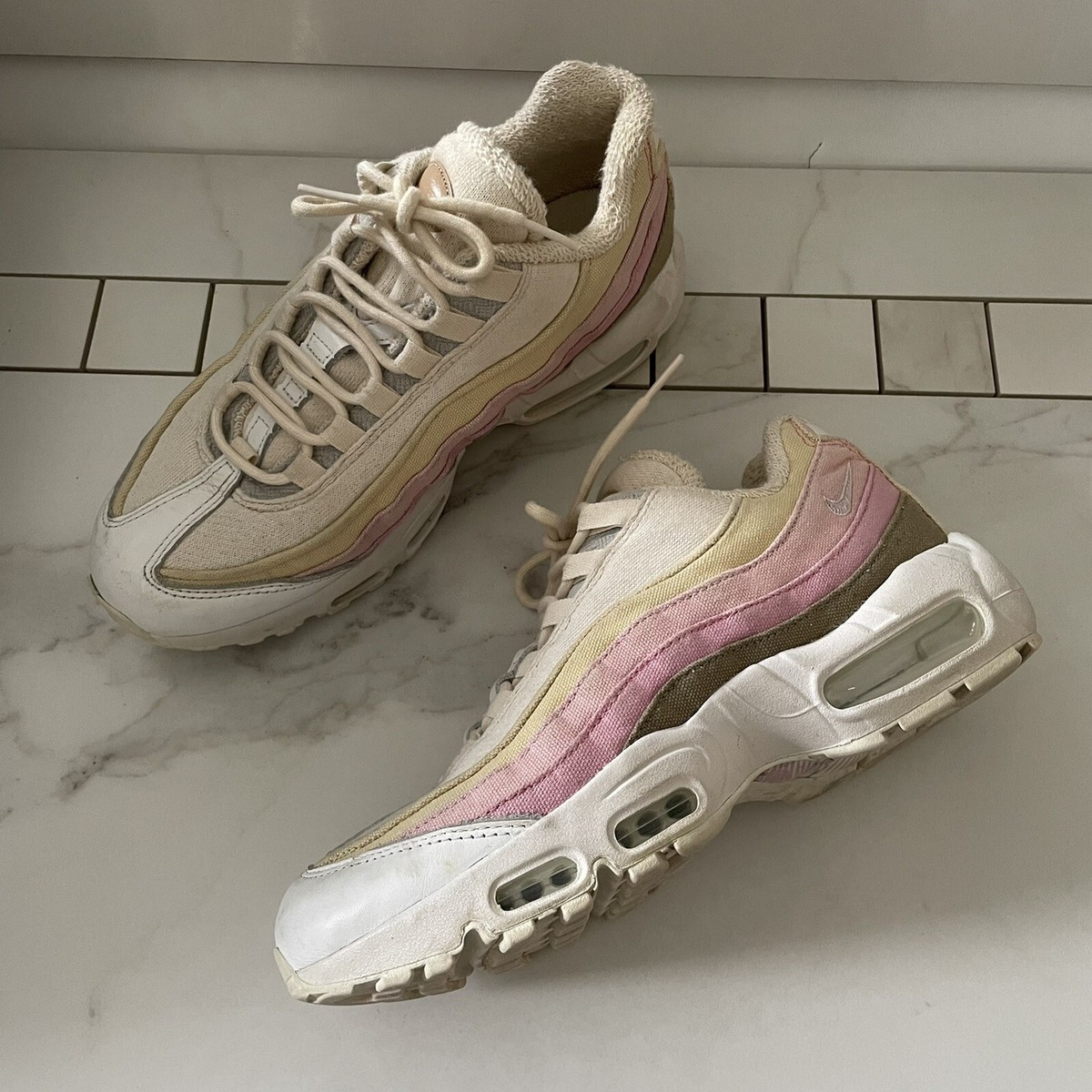 人気話題!Nike Wmns Air Max 95 QS Plant Color Lemon Wash Nike Air Max 95 Sneakers Womens 8.5 Plant Color Collection