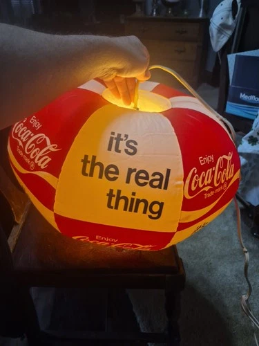 Coca Cola Ring Lite Container Vintage Rare With The Baloon Light Swag Nice.