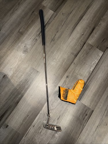 scotty cameron select newport 2 putter + 2025 Club Cameron Headcover