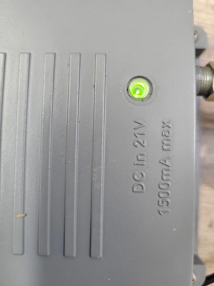 Zinwell WB616 Wide Band Multi-Sw with Power adapter - Image 3 of 4