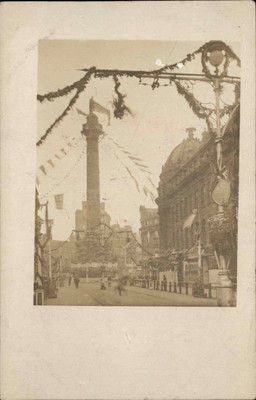 NEWCASTLE-UPON-TYNE TYNE AND WEAR Greys Monument Parade RPPC