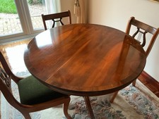 Yew Wood Extending Dining Table With 4 Chairs