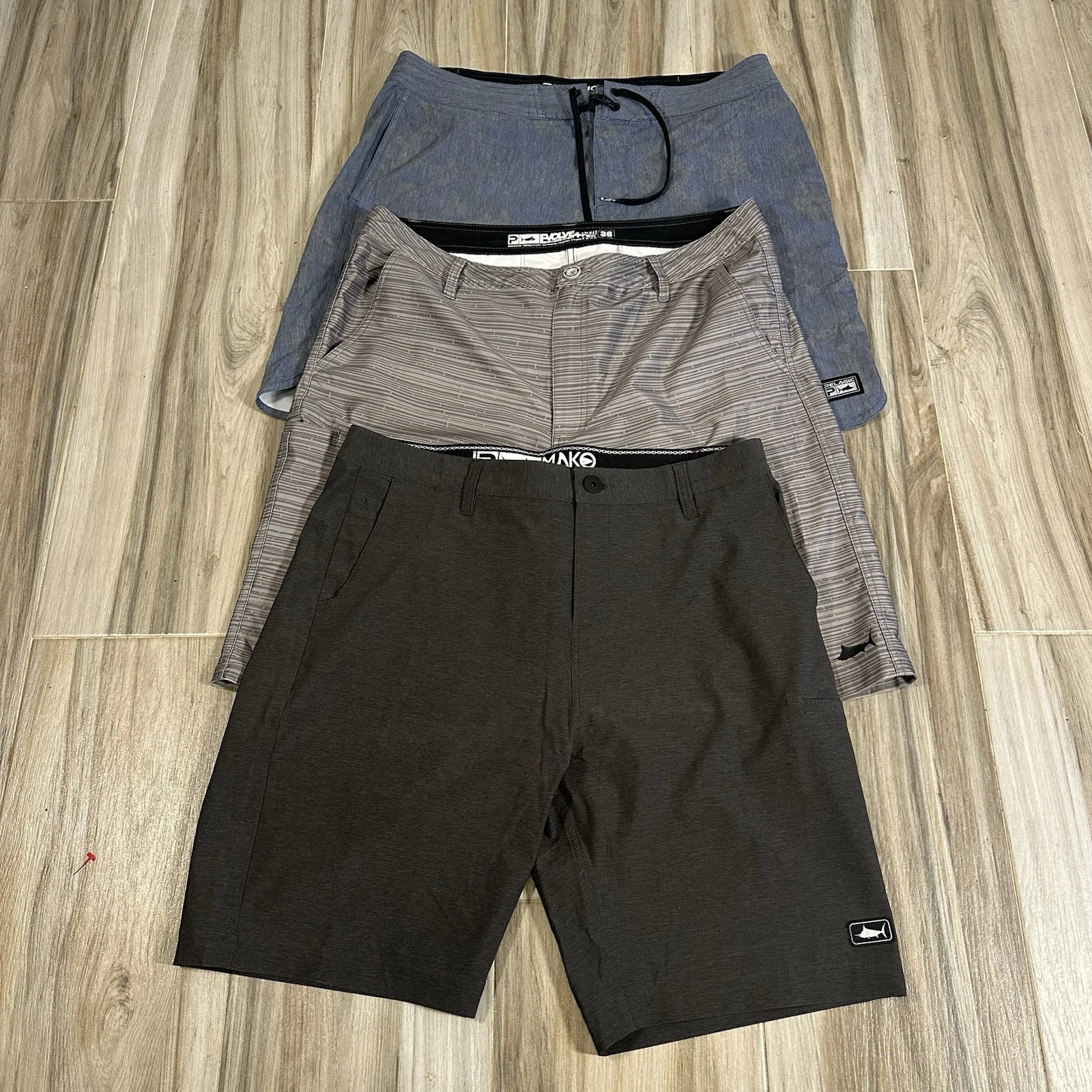 Lot of 3 Pelagic Shorts Men 36 Hybrid Performance Stretch Fishing 10in inseam
Opens in a new window
