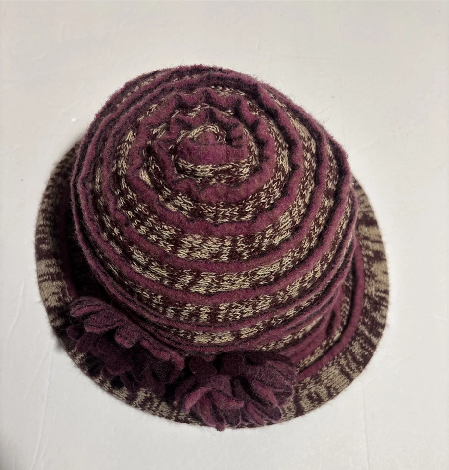 Sombrero Gorra Estilo Años 20 Complit por Marisa Hecho en Italia Granate Mezcla Lana Flor Foto 2 de 4