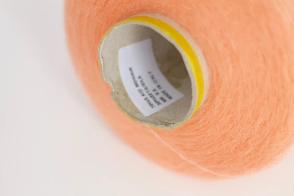 Kid Mohair Yarn - 100g/ 950m - 70/30% Kid Mohair/Silk, Yarn on cone, per 100g - Image 4 of 4