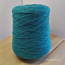 Unbranded Machine Knitting Yarn - 540 grams - green acrylic (C70)