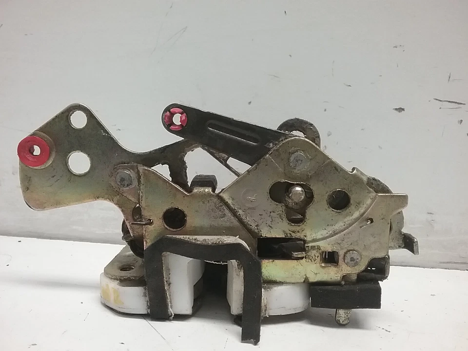 1997-2002 Mercury Tracer Left Rear Door Lock Latch - Image 3 of 4