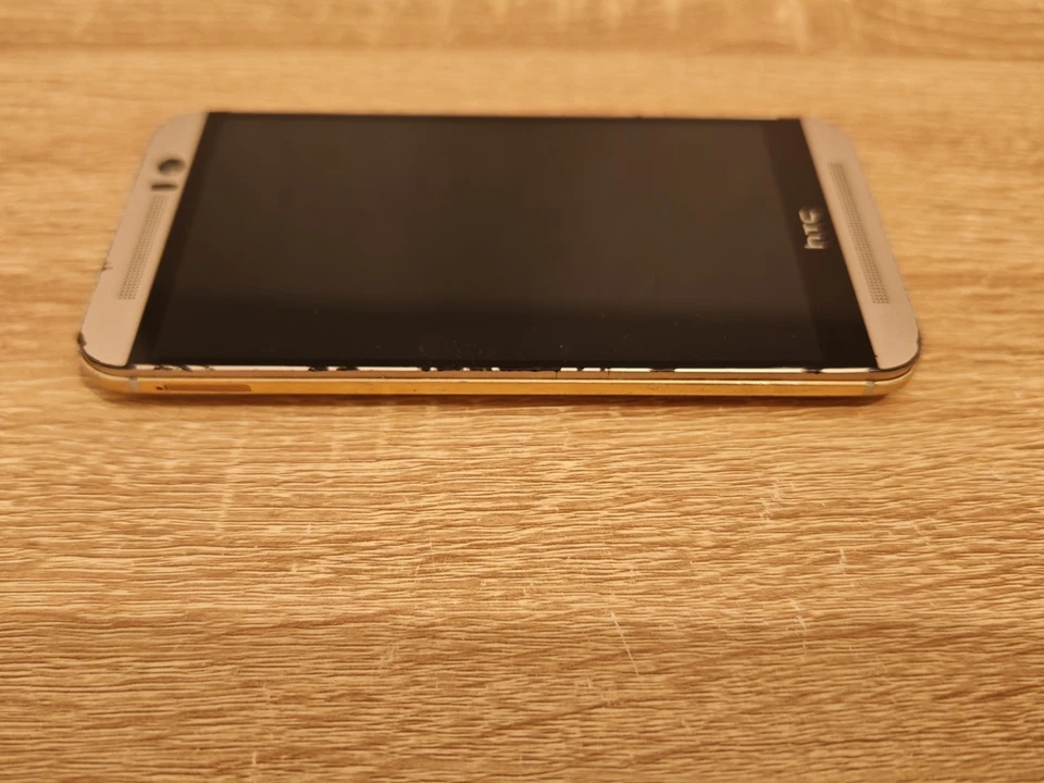 HTC One M9 OPJA100 32GB - Gold (Unlocked) - Image 4 of 4