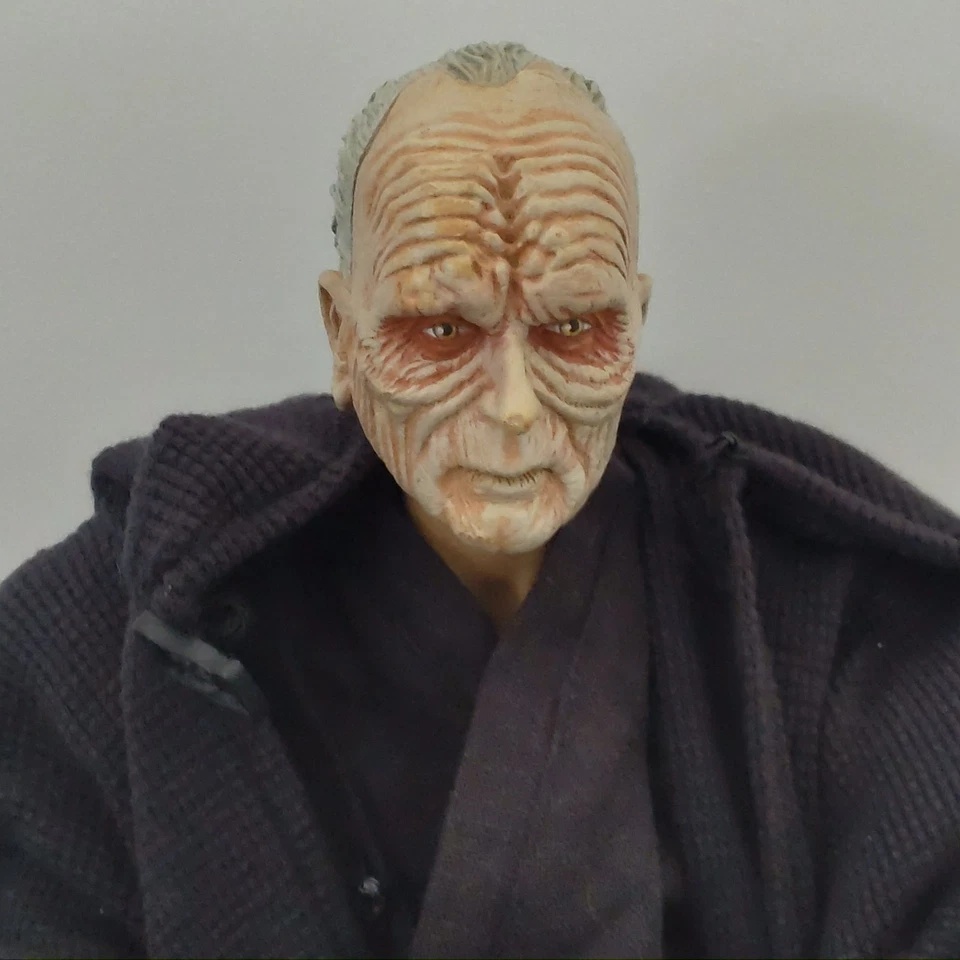 Diamond Select Star Wars Ultimate Quarter Scale Emperor Palpatine Talking 19" GD - Image 4 of 4