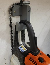 CHAINSAW WALL MOUNT HOLDER UNIVERSAL FIT WITH WRENCH AND CHAIN  SLOT