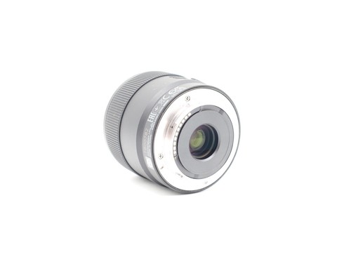 Sony E 11mm F/1.8 Wide Angle Lens SEL11F18 - Excellent! - Picture 10 of 10