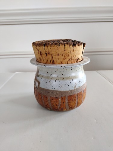 Vintage Ceramic Jam Jar Handmade Signed White, Pumpkin And Tan. - Picture 2 of 10