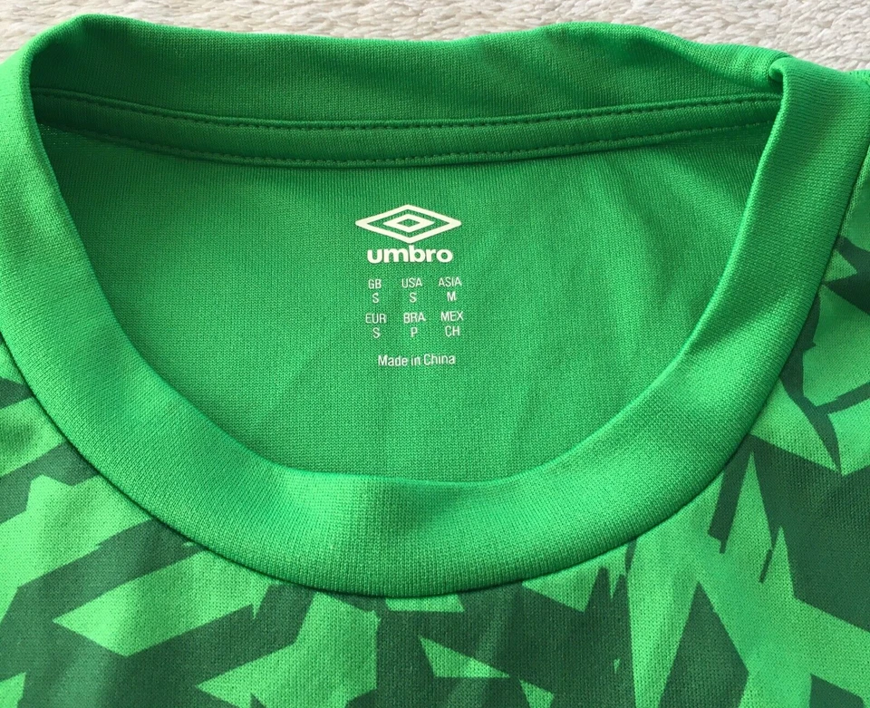 Camiseta local Shamrock Rovers 2022 - 2023 RARA Umbro Verde Irlanda talla S - Imagen 4 de 4