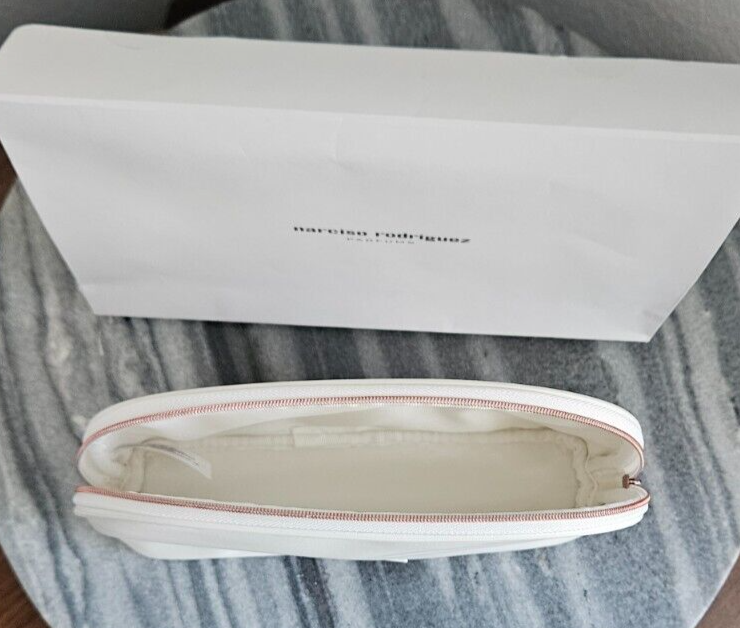NARCISO RODRIGUEZ Parfums White Make-Up Travel Clutch Pouchette