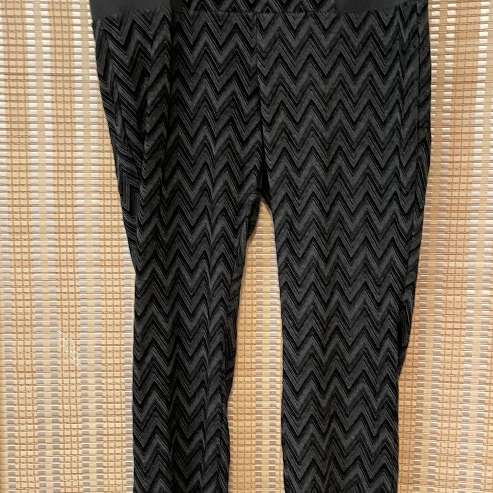 Leggings femininas One 5 One preta Chevron forrada tamanho grande cintura elástica - Imagem 3 de 4