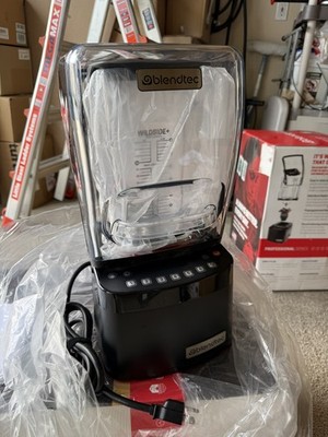 Blendtec Stealth 800 11-Speed Blender - Black ,    with 2 jar barely used