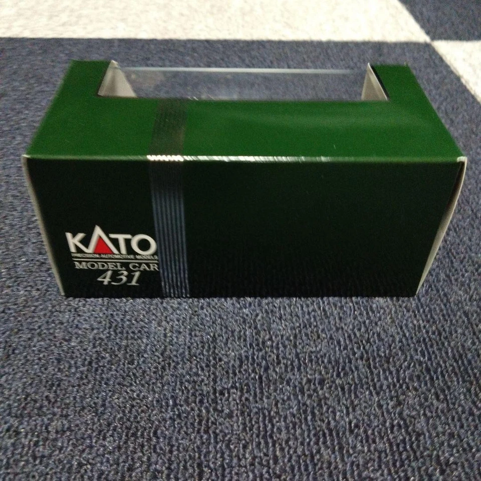 KATO 1/43 Fairlady Z Z32 белый - Изображение 3 из 3