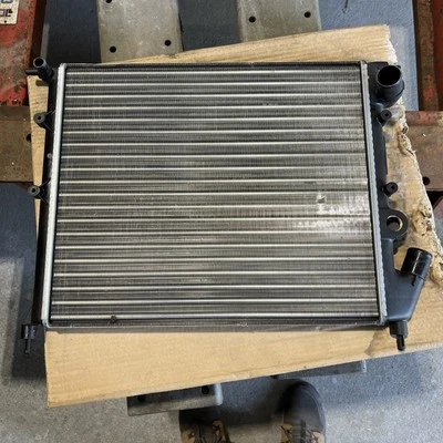 Renault Express Radiateur 7701352042 - Photo 1/4