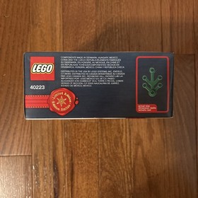 LEGO 40223 Seasonal Christmas Snow Globe NEW UNOPENED
