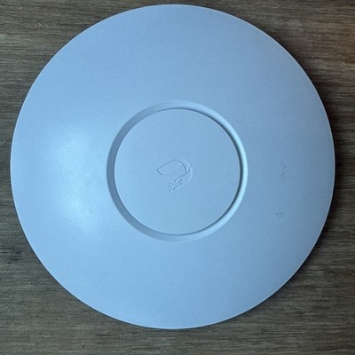 Ubiquiti UniFi AP Wireless Access Point  PoE SWX-UAP 6545A-UAP