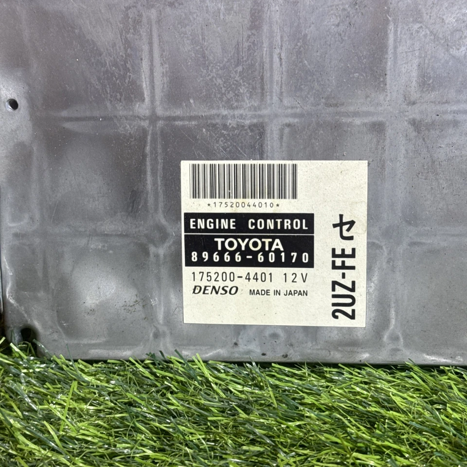 Computador de motor Lexus LX470 LAND CRUISER 1998-2002 89666-60170 Ecu usado fabricante de equipamento original - Imagem 2 de 4