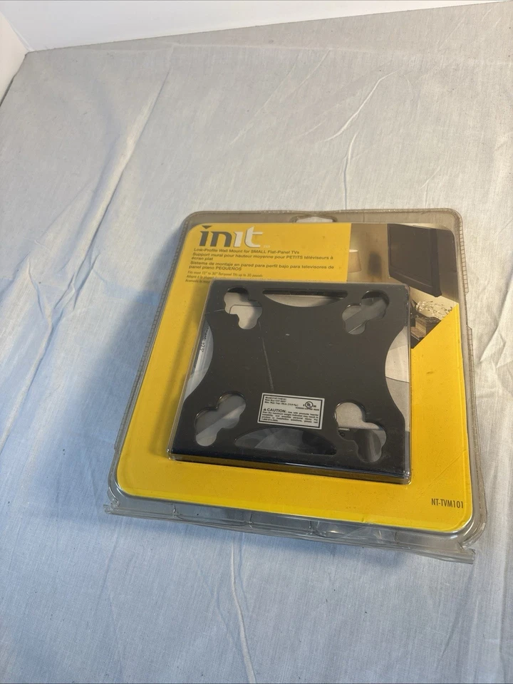 Small Flat Panel Tv Wall Mount 13” To 30” - Image 2 of 4