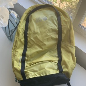 Mountain Hardwear Camp 4 22 22L Daypack Yellow/Black/Blue Zip Padded