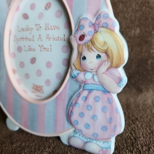 2001 Precious Moments Pink Girl w Ladybug Oval Ceramic Picture Photo Frame Rare - Picture 2 of 9