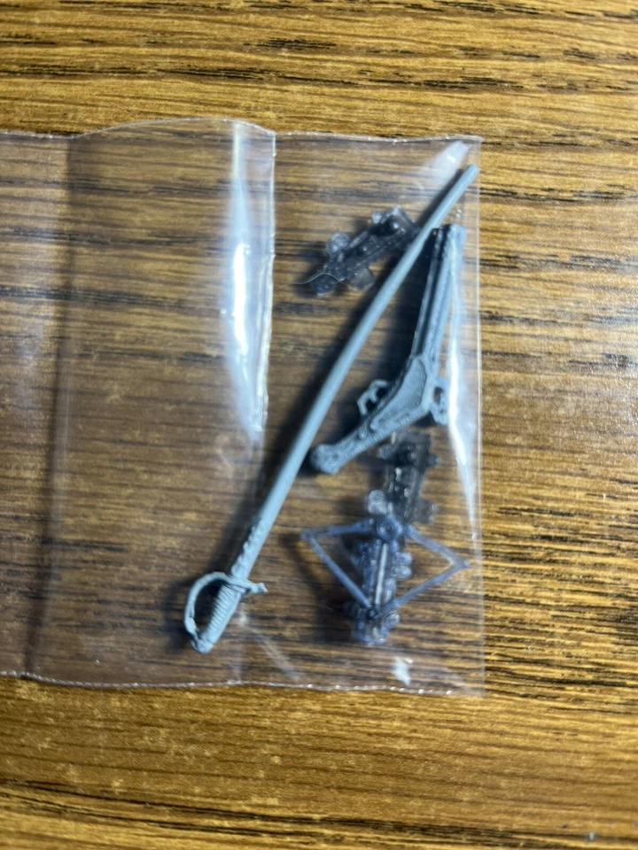 ASSASSINS CREED SERIES 4 EAGLE VISION ARNO DORIAN MCFARLANE TOYS 2015 W/ WEAPONS — 第 4/4 张图片