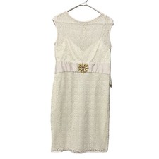NWT Xeniya Women’s Size 12 Ivory Lace Sheath Dress Beaded Brooch Cocktail