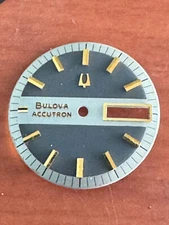 VINTAGE 28.60MM BULOVA ACCUTRON 218 WRIST WATCH DIAL ONLY DAY DATE